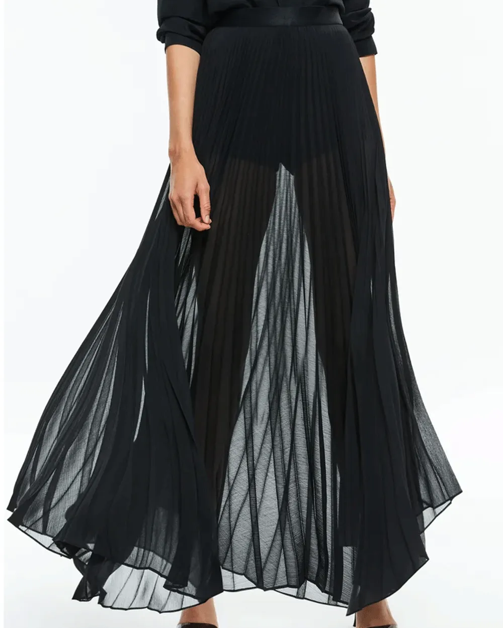 Black Katz Sunburst Pleat Maxi Skirt