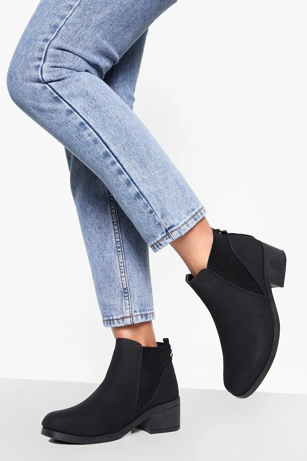 Casual Ring Detail Chelsea Boots