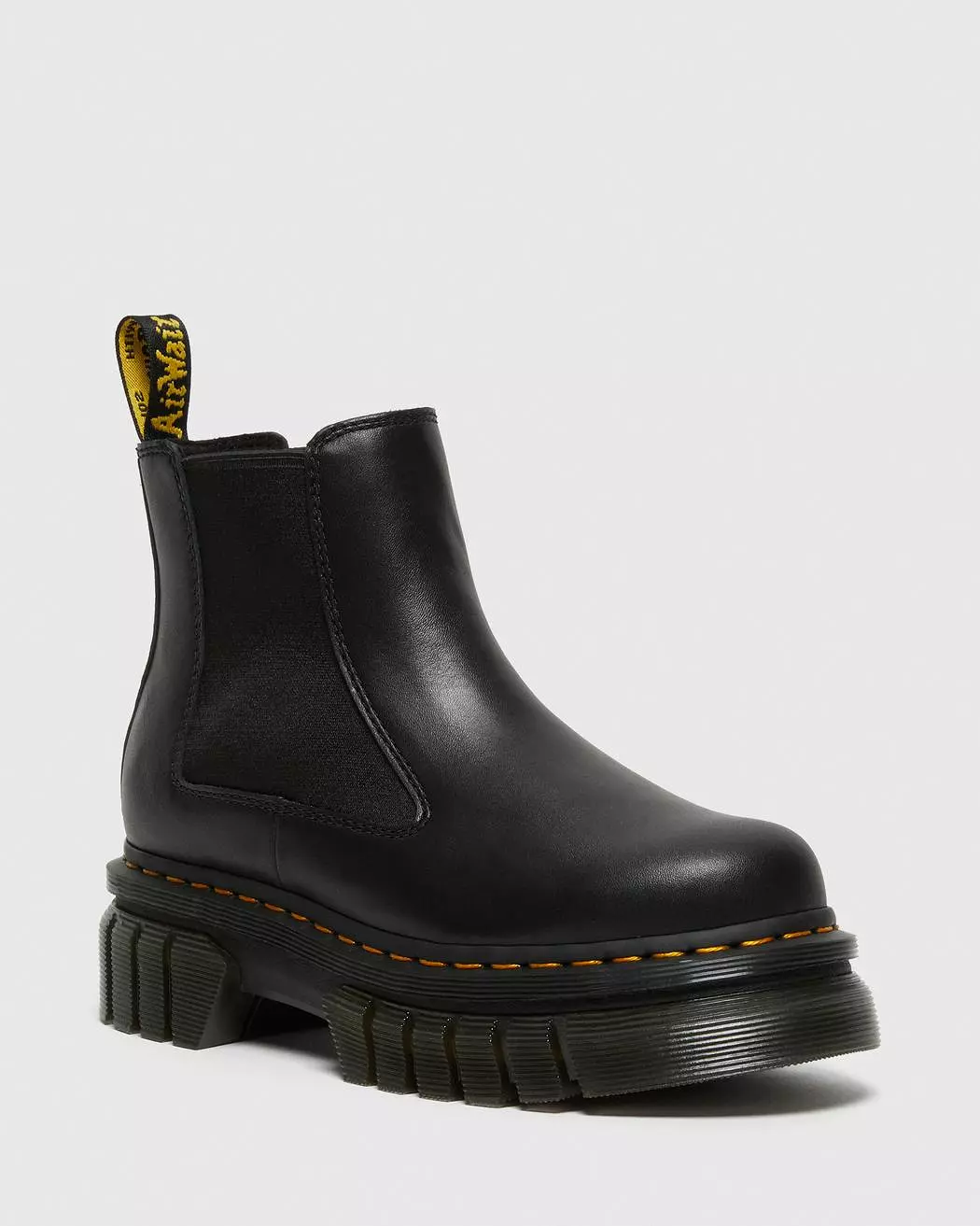 Dr Martens - Audrick Nappa Leather Platform Chelsea Black Boots 27148001