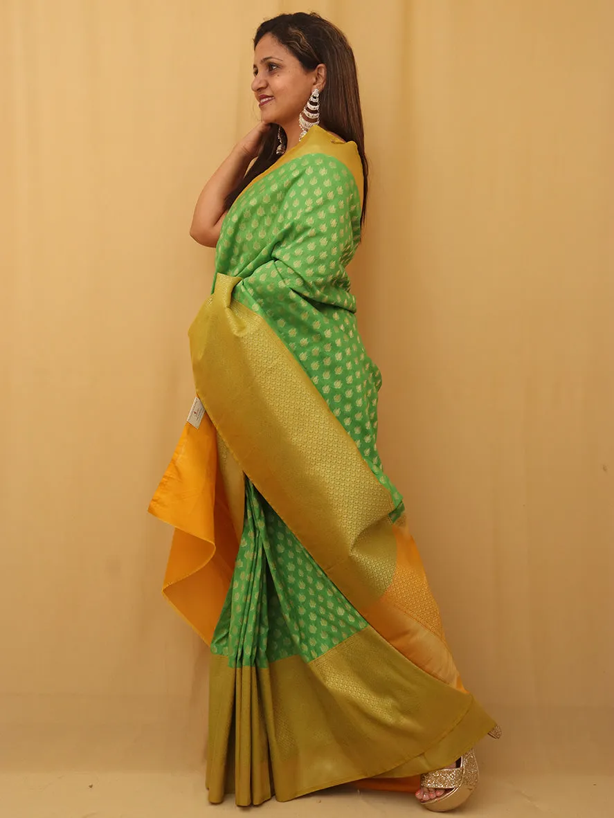 Get your hands on stunning Green Handloom Banarasi Silk Sarees online!