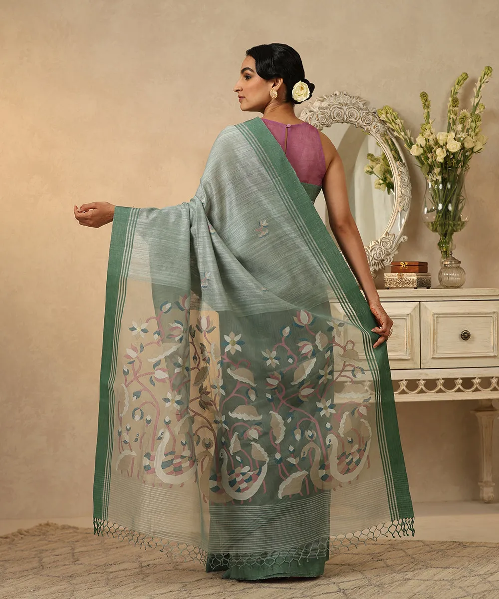 Hansini Handloom Ice Grey Matka Silk Dhakai Jamdani Saree With Swan Motif On Pallu