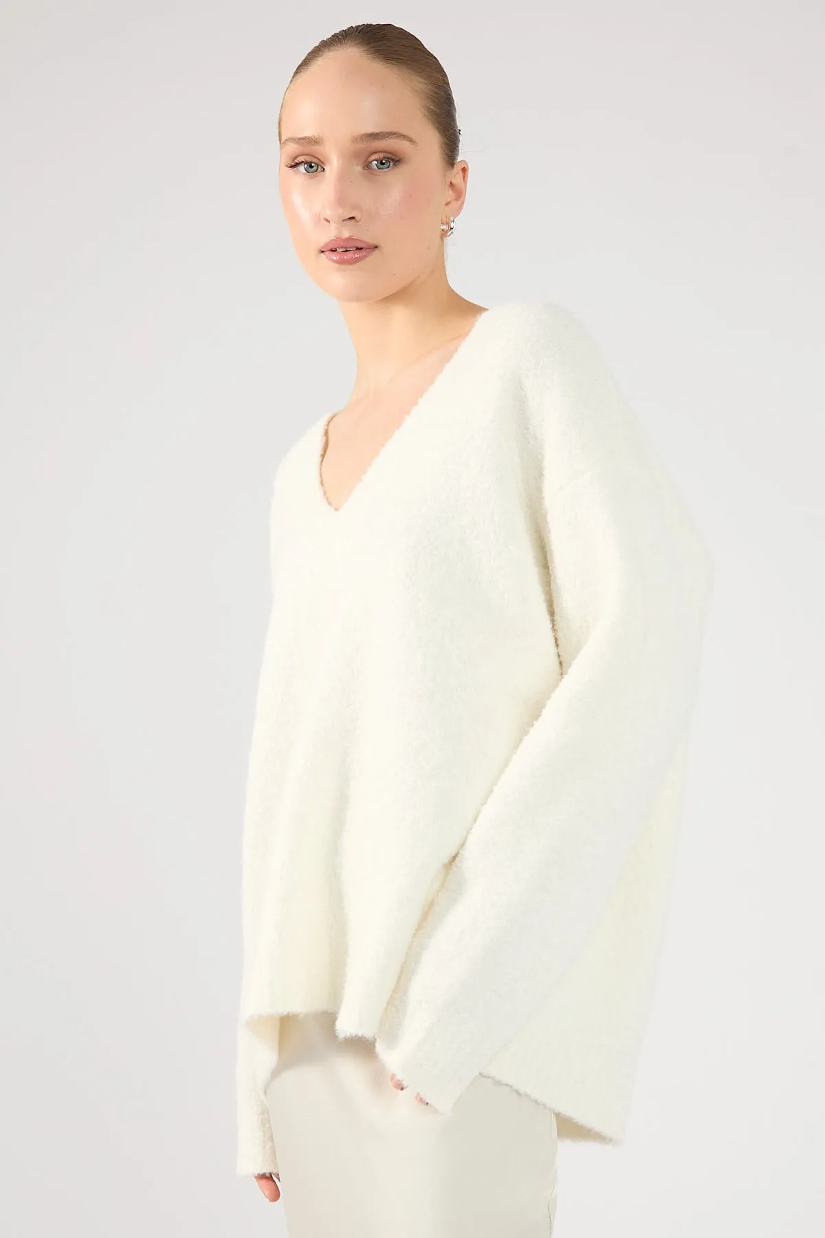 Perfect Stranger Elisa Boucle Knit V Neck Sweater Cream