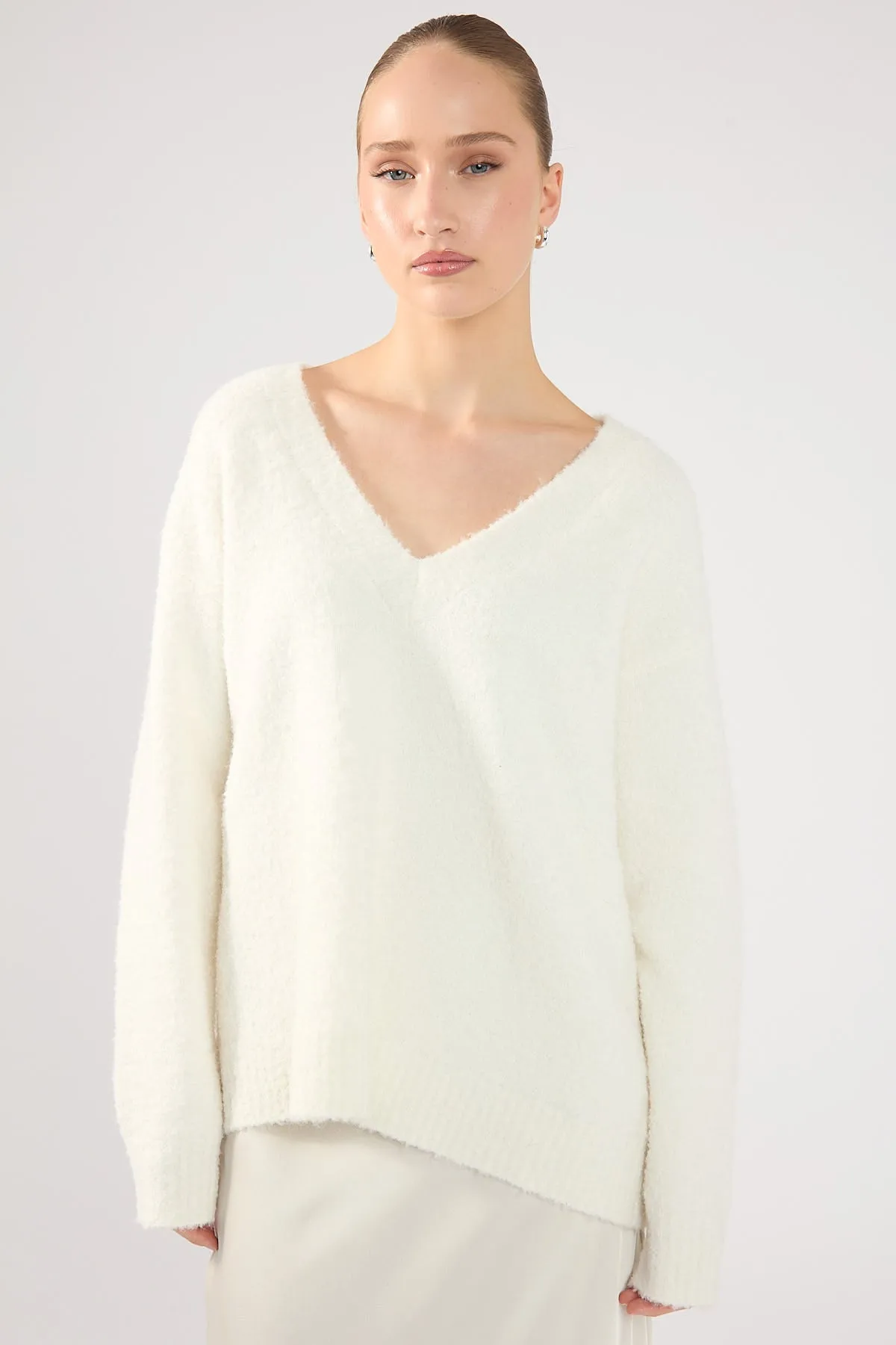 Perfect Stranger Elisa Boucle Knit V Neck Sweater Cream