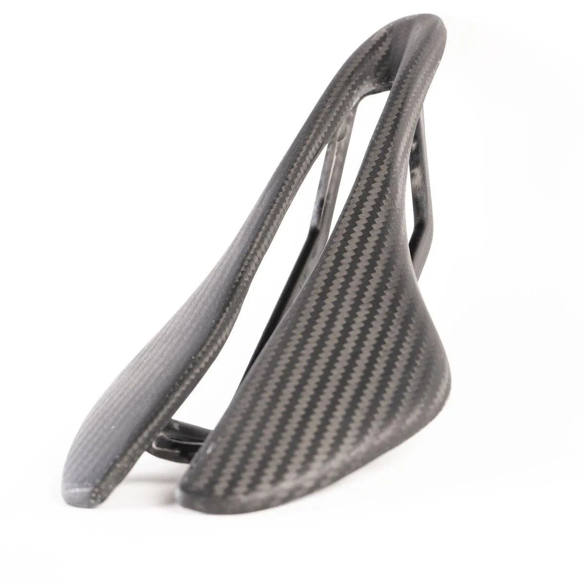 SADDLE GARDENA ALPITUDE COMPONENTS IN CARBON