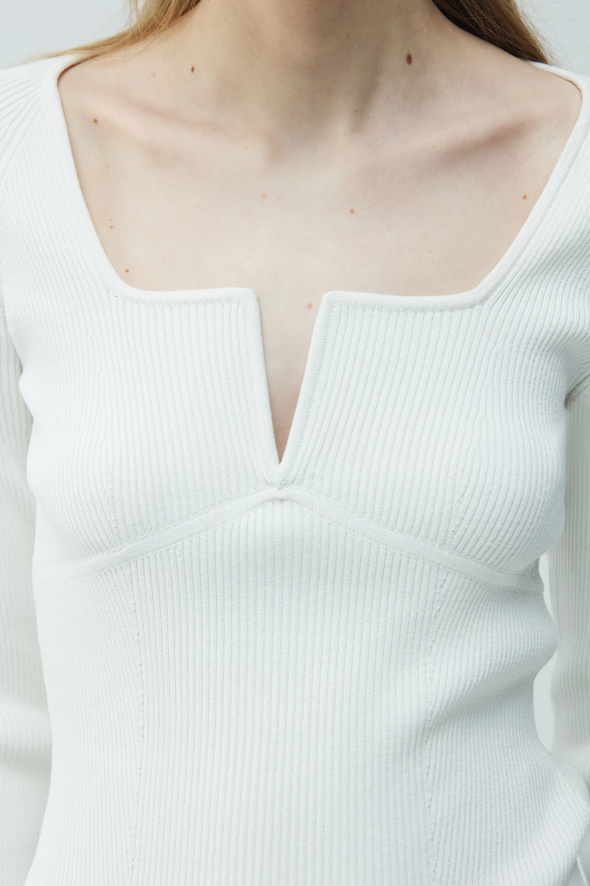 SQUARE NECK SWEATER