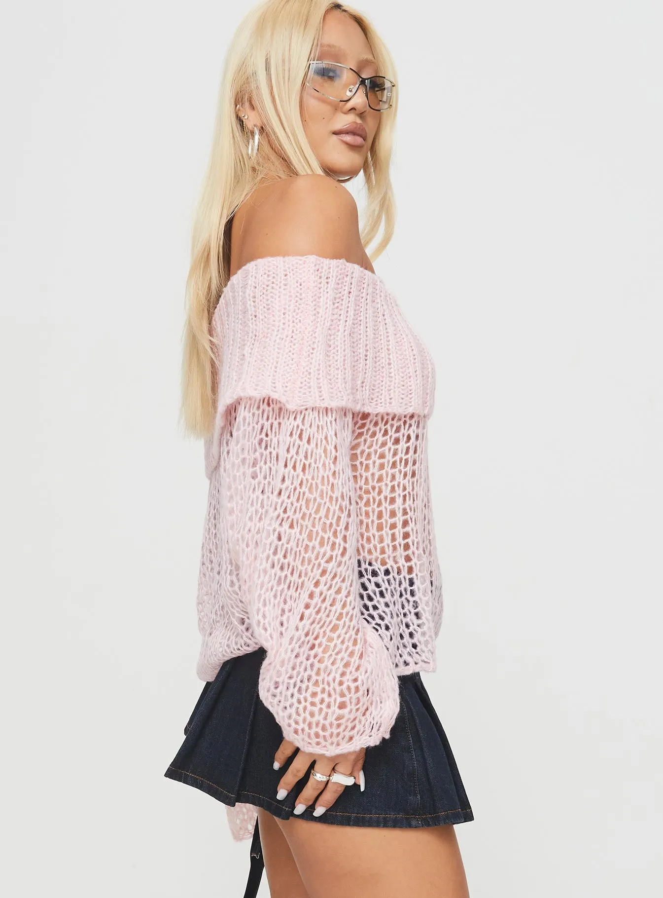 Trapok Off The Shoulder Sweater Pink