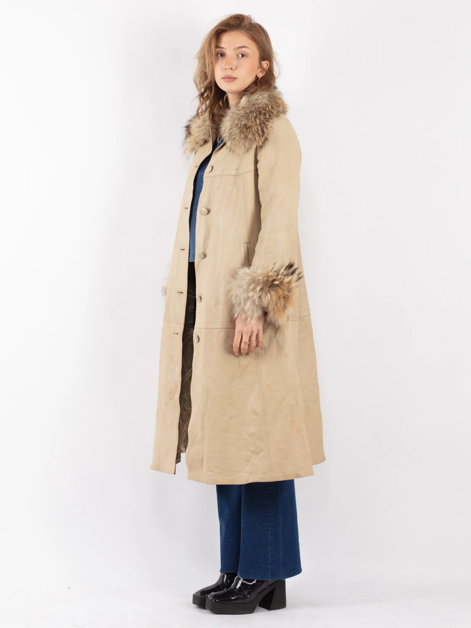 Vintage 70's Women Leather Fur Long Coat in Beige