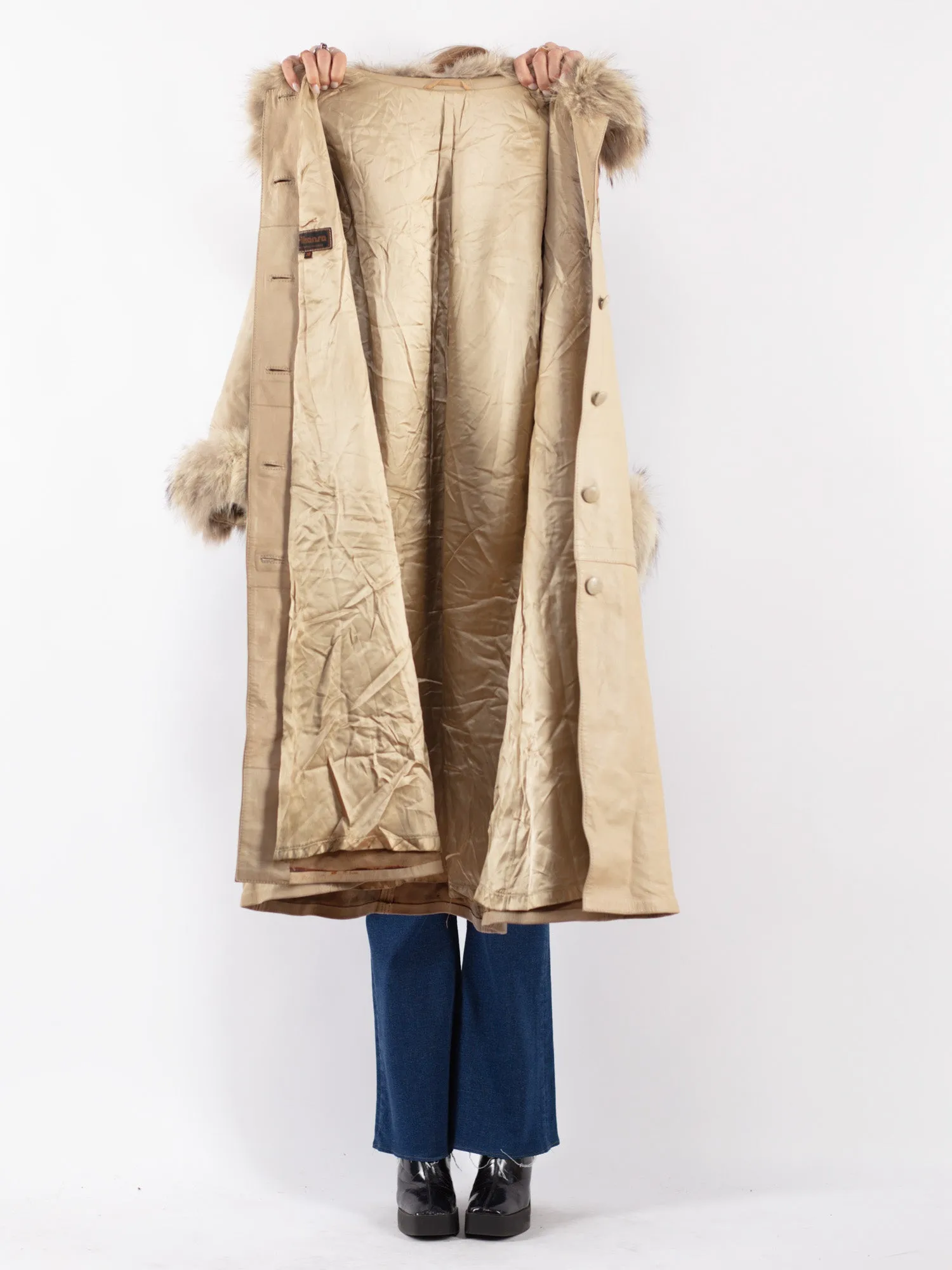 Vintage 70's Women Leather Fur Long Coat in Beige