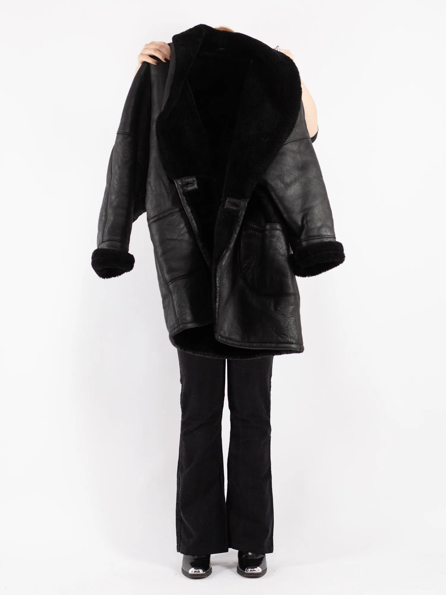 Vintage 80's Women Oversized Sheepskin Coat in Black