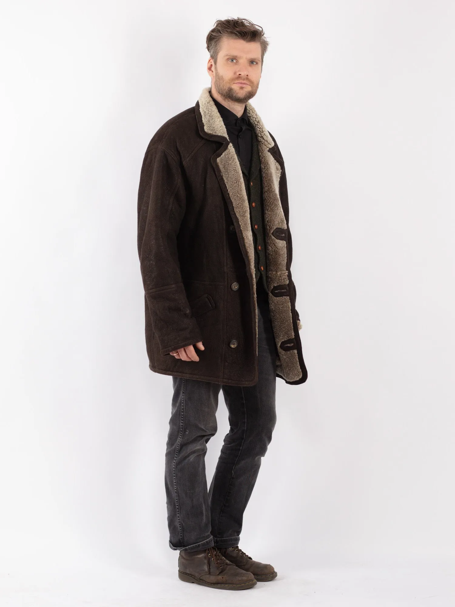 Vintage 90's Men Sheepskin Coat in Brown