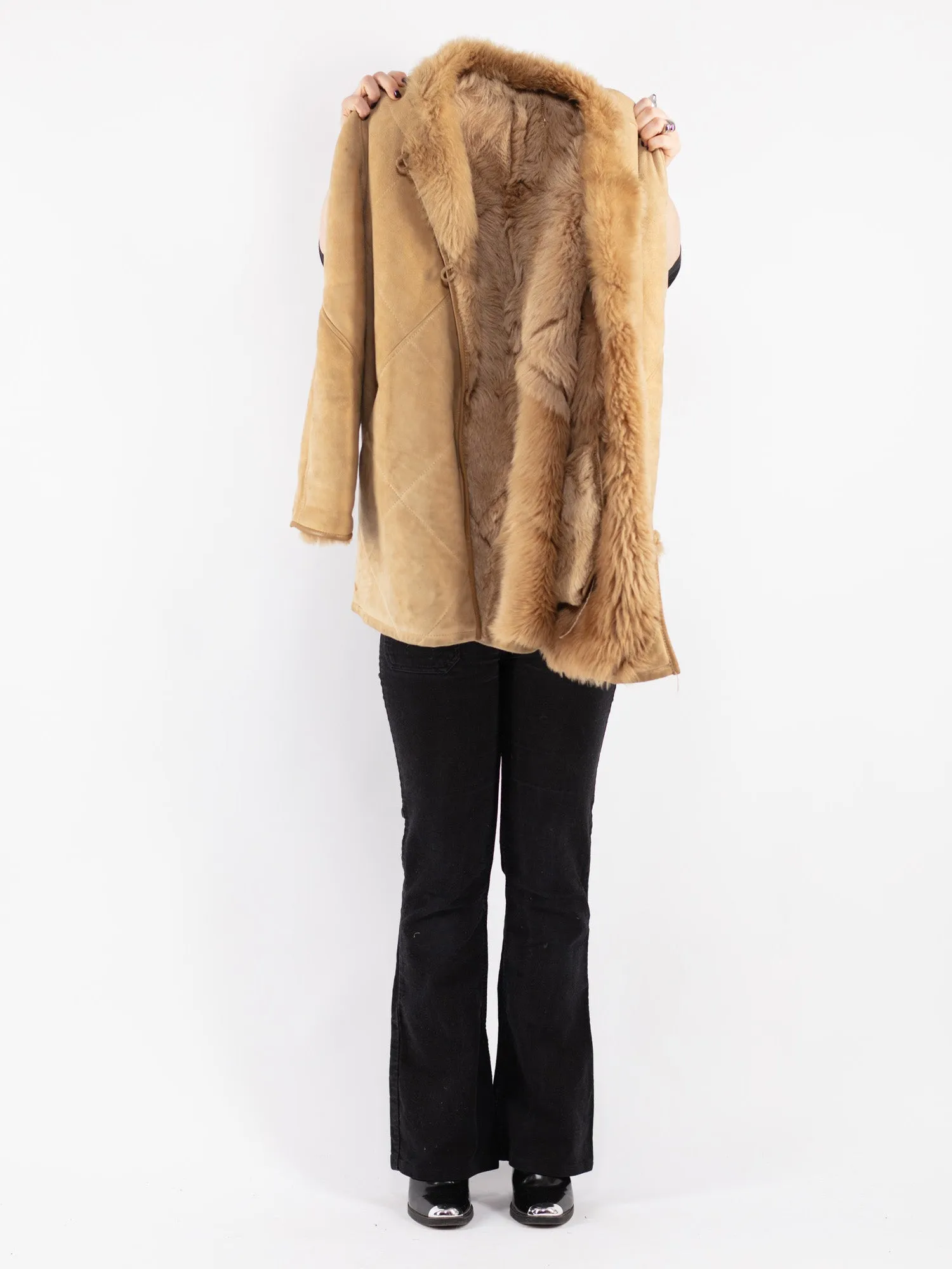 Vintage 90's Women Sheepskin Coat in Beige